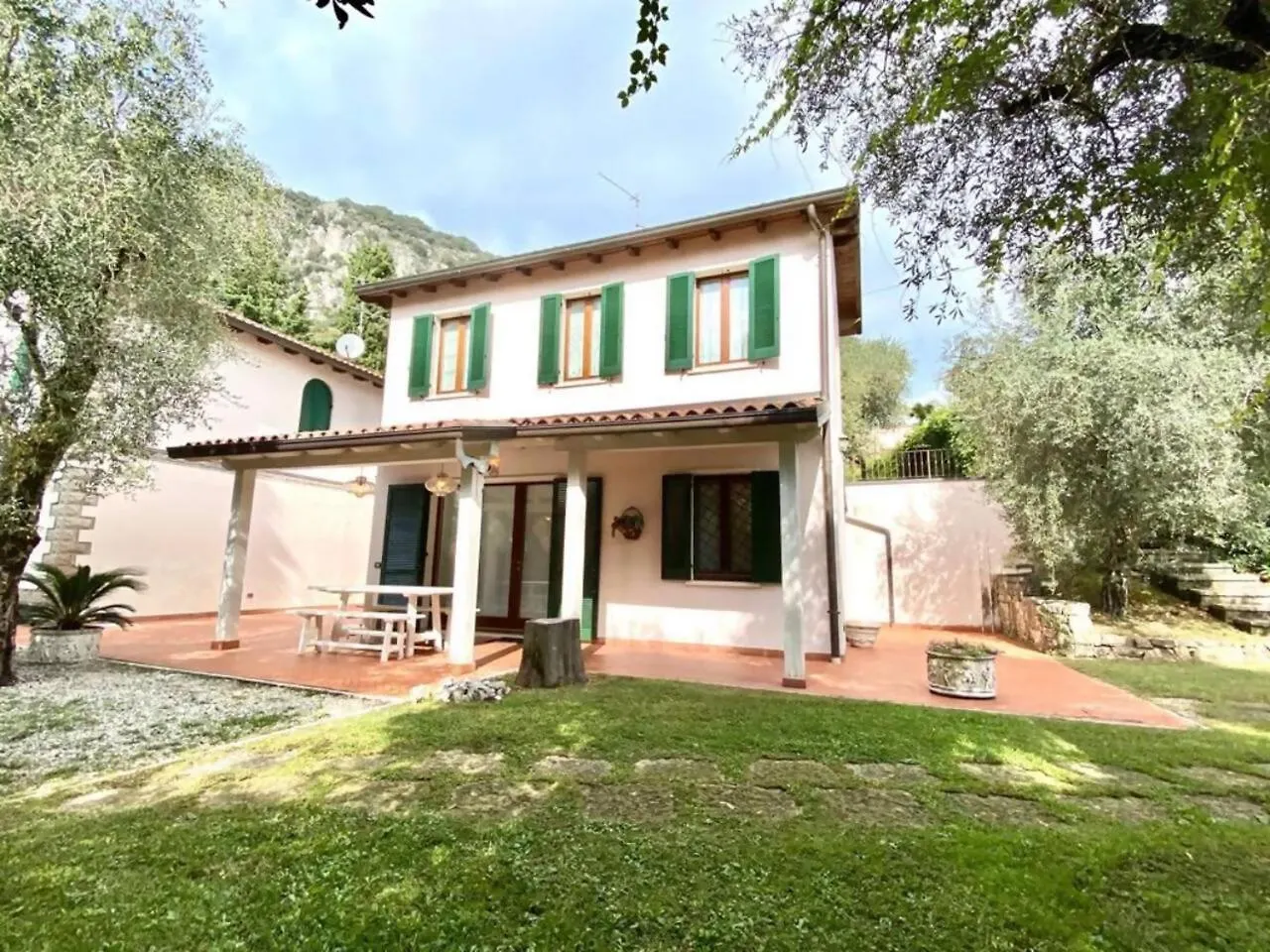 Exclusive Villa Punta San Vigilio Garda  Garda (Verona)