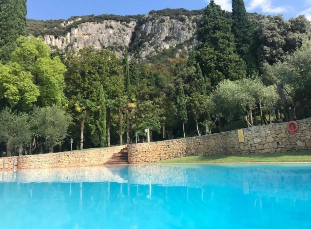 Exclusive Villa Punta San Vigilio Garda