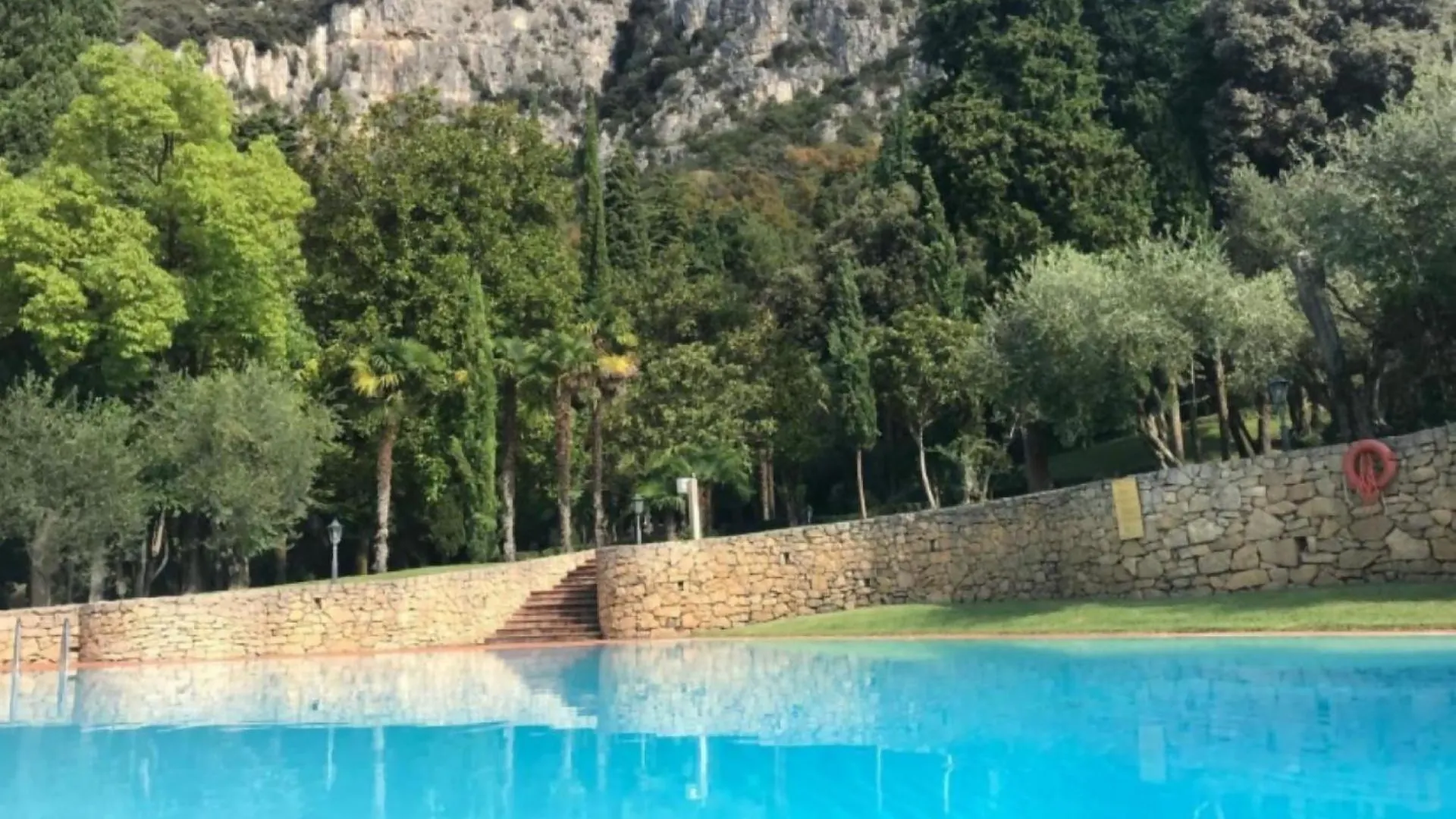 Exclusive Villa Punta San Vigilio 加尔达