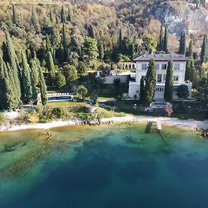 Villa Caratti, Garda (Verona)