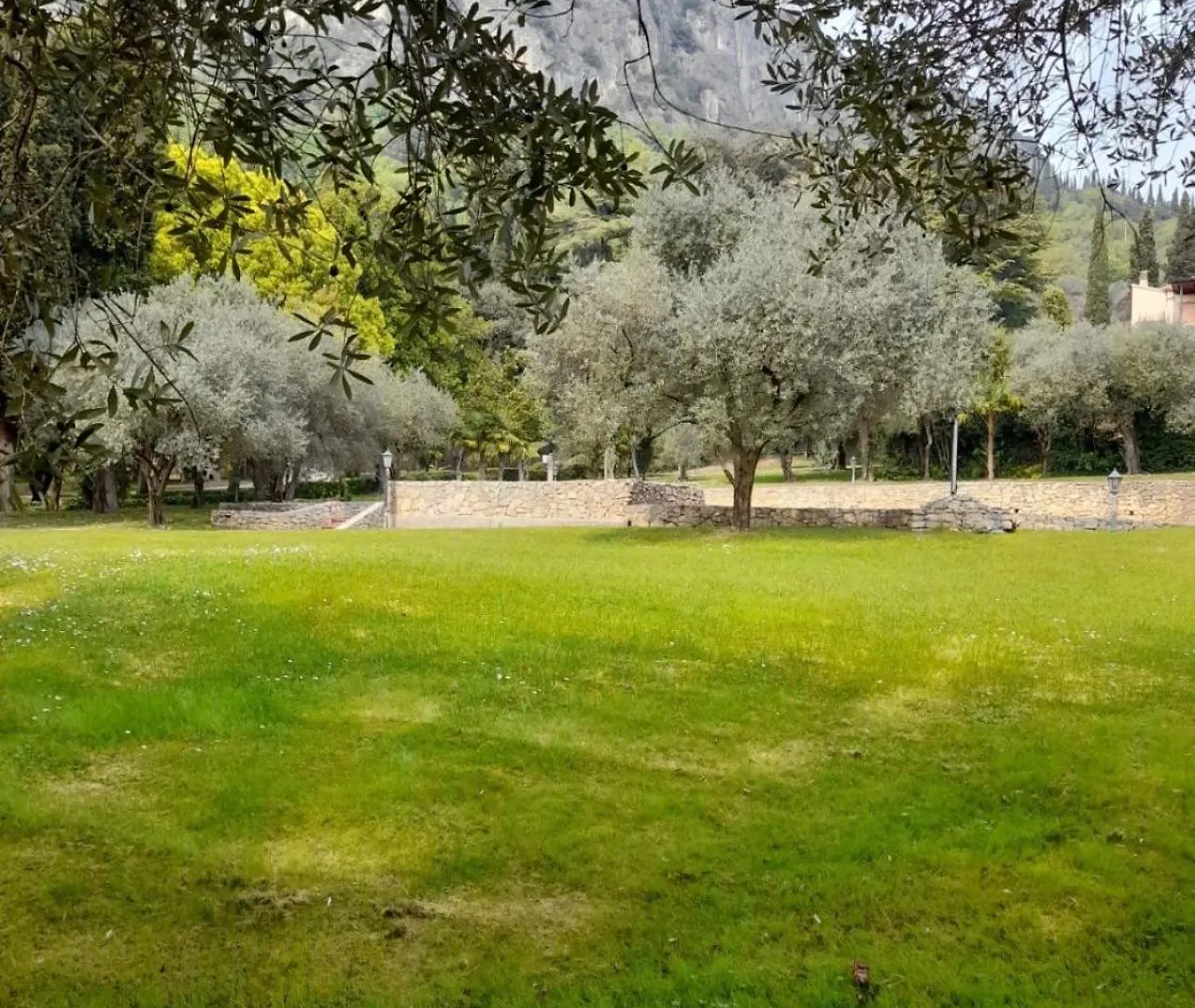 Exclusive Villa Punta San Vigilio Garda