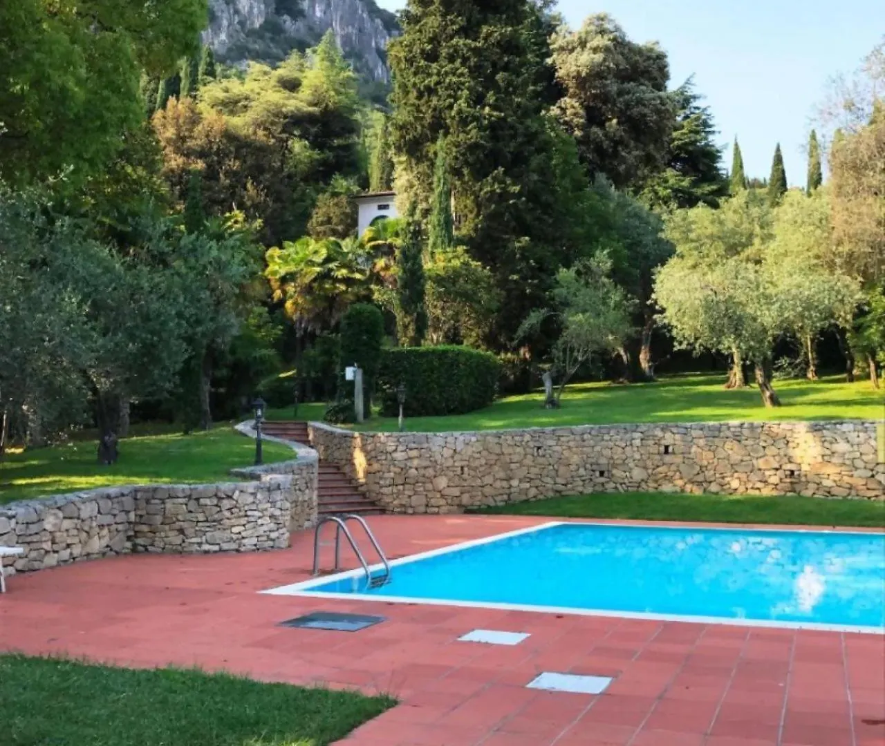 Exclusive Villa Punta San Vigilio Garda